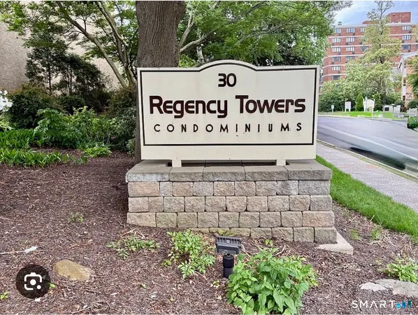 $2,500 | 30 Woodland Street, Unit 9H, Hartford, CT 06105