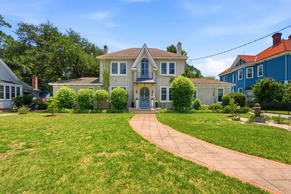 $530,000 | 16 Warren Street, Sumter, SC 29150