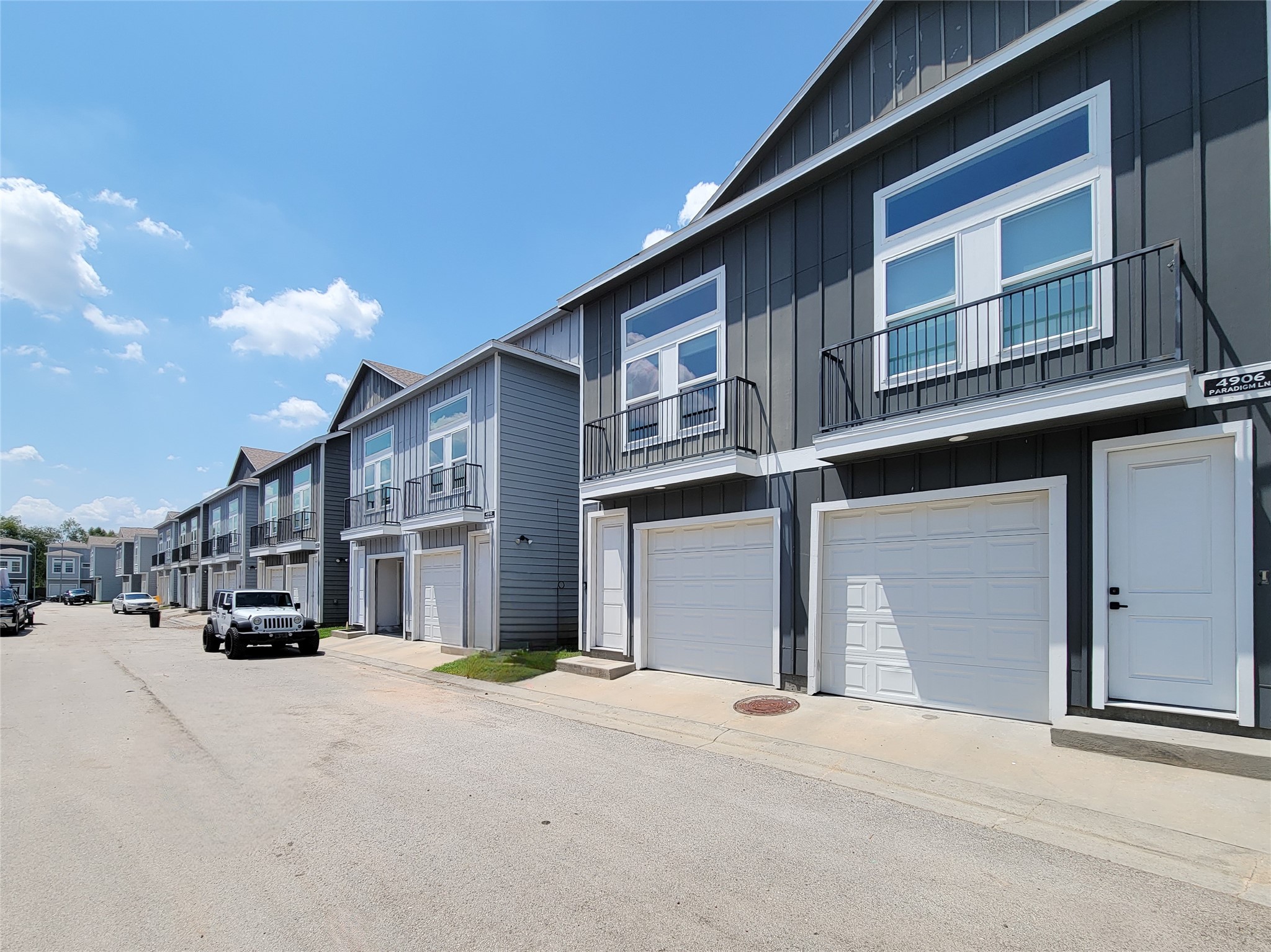 4908 Paradigm Ln Spring Spring, TX 77379 - Photo 2 of 37 Gallery Image 2