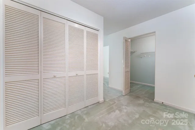 $490,000 | 144 Overlook Drive, Flat Rock, NC 28731