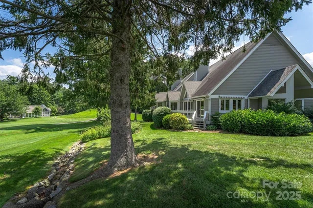 $490,000 | 144 Overlook Drive, Flat Rock, NC 28731