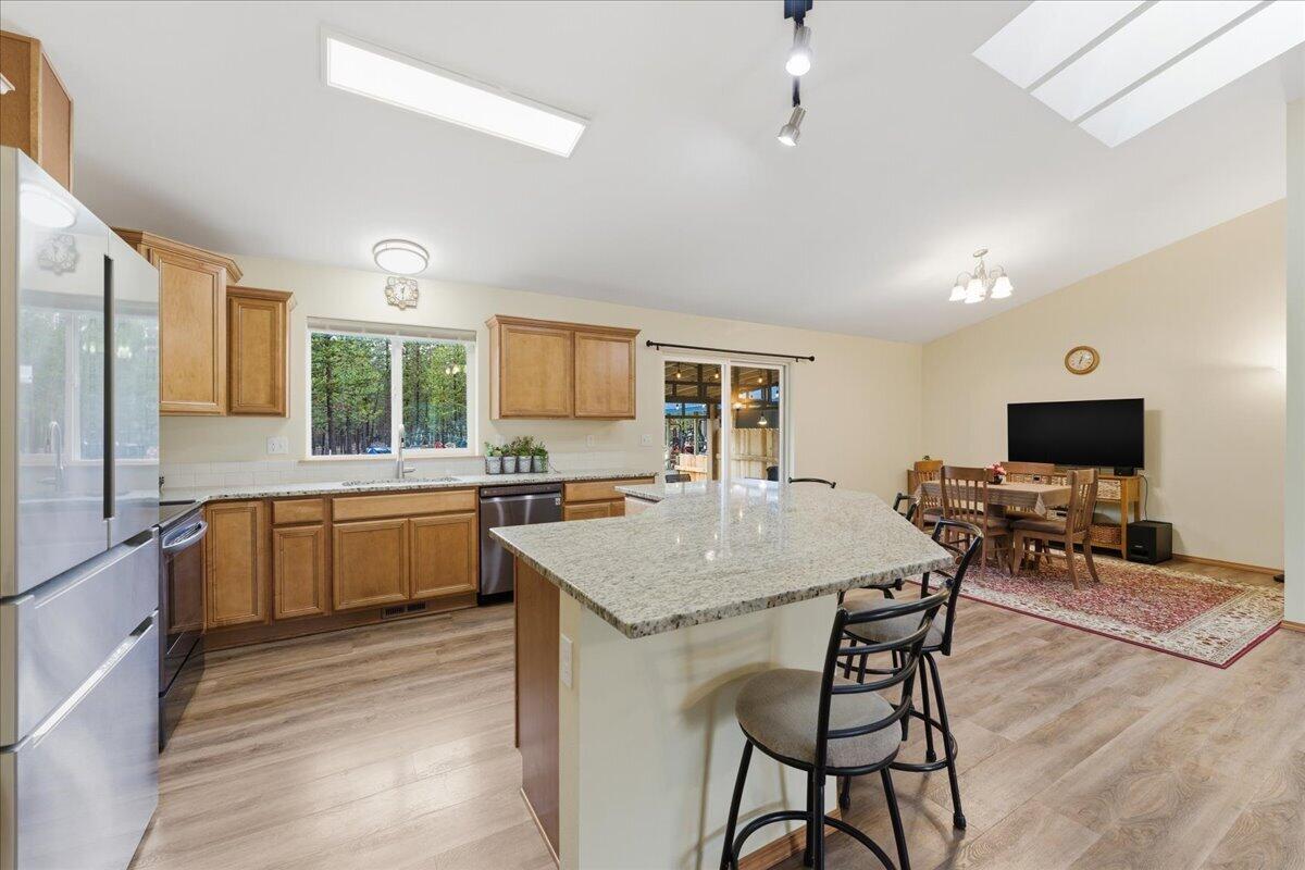 51475 Wheeler Road La Pine, OR 97739 - Photo 15 of 59 15-021_DSC07571
