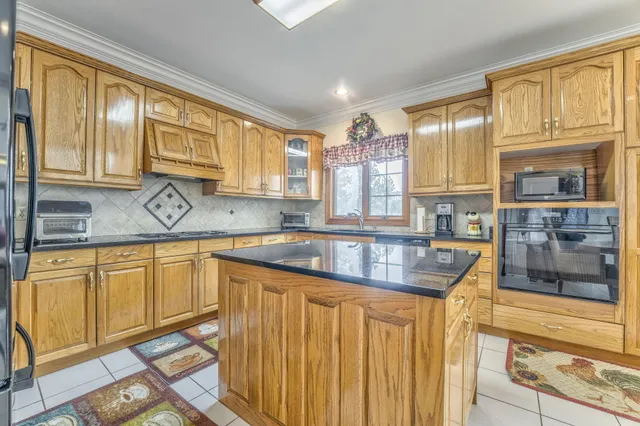 $794,900 | 815 Battlefield Park Drive, Dalton, GA 30720