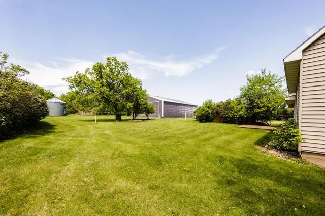 $319,000 | 33247 County Highway, Dent, MN 56528