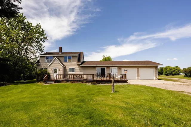 $319,000 | 33247 County Highway, Dent, MN 56528