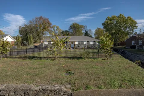 $499,900 | 2916 Rich Acres Drive, Nashville, TN 37207