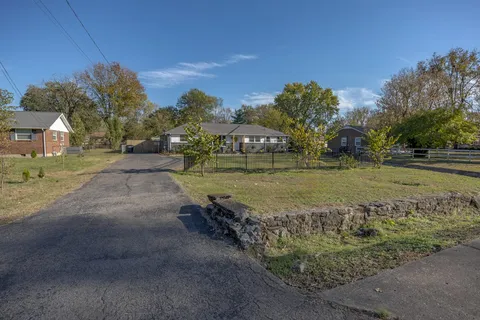 $499,900 | 2916 Rich Acres Drive, Nashville, TN 37207
