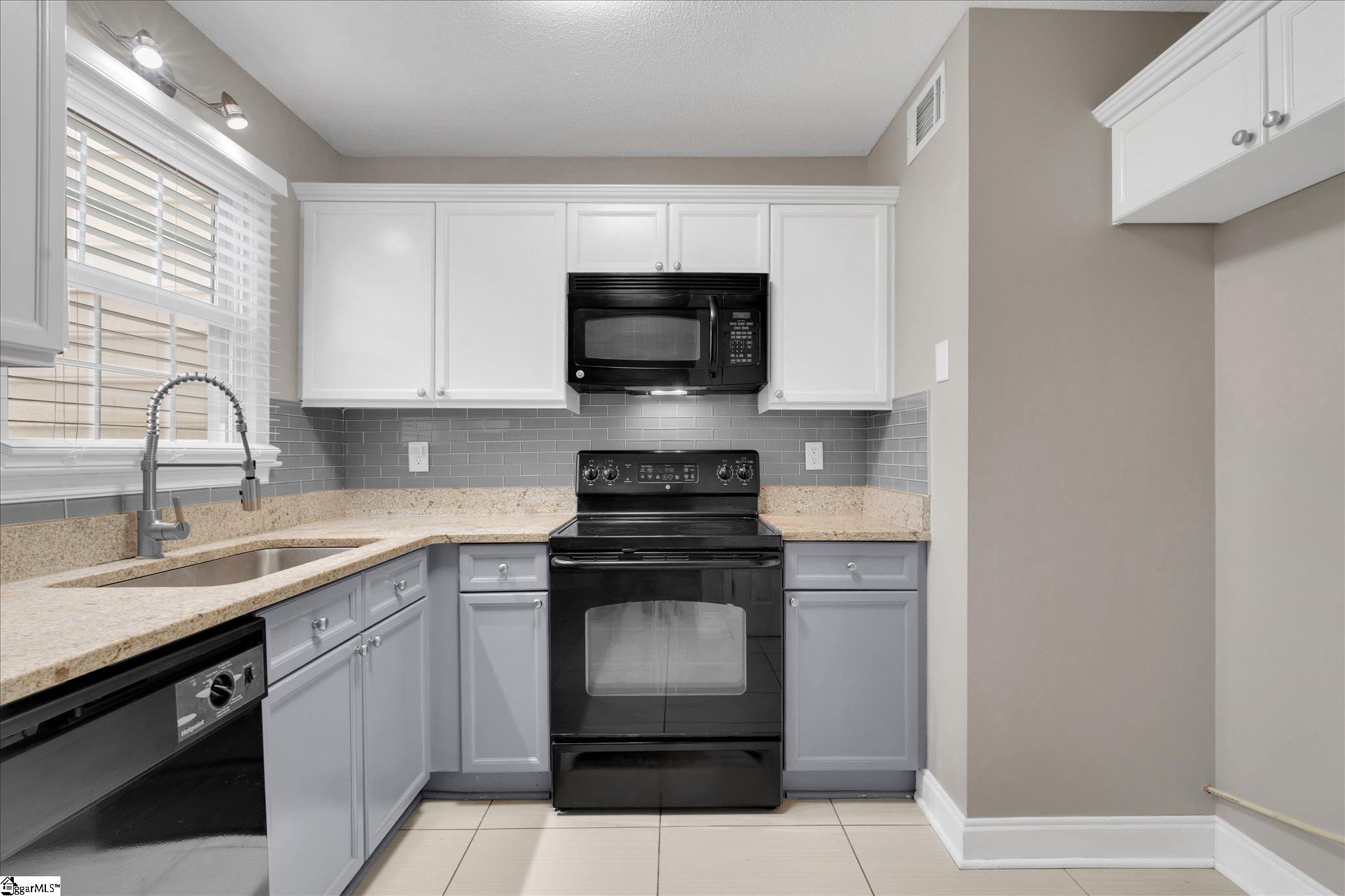 123 Trailside Lane Greenville, SC 29607 - Photo 13 of 29