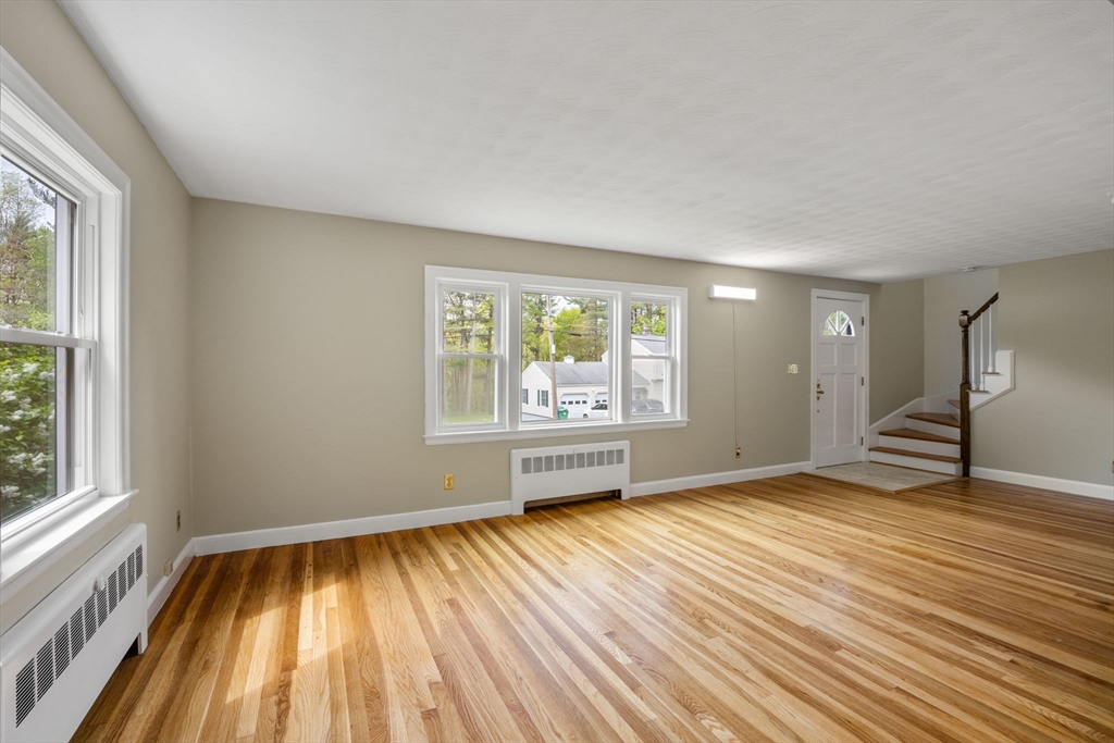 7 Corcoran Road Burlington, MA 01803 - Photo 5 of 29 Gallery Image 5