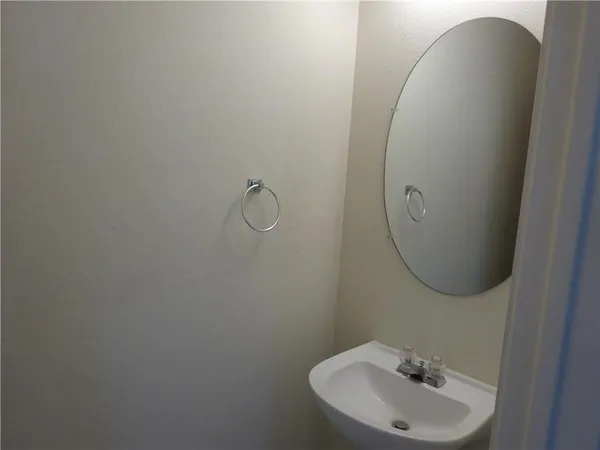 $1,900 | 1908 Lantana Drive, Round Rock, TX 78664