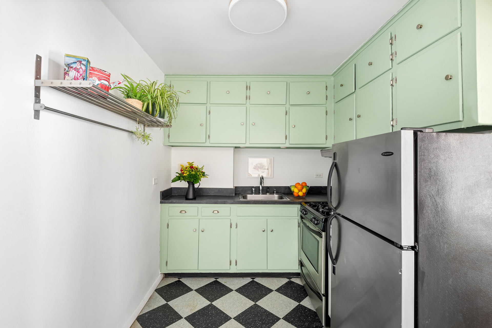 415 Argyle Road, Unit 4A Brooklyn, NY 11218 - Photo 7 of 12