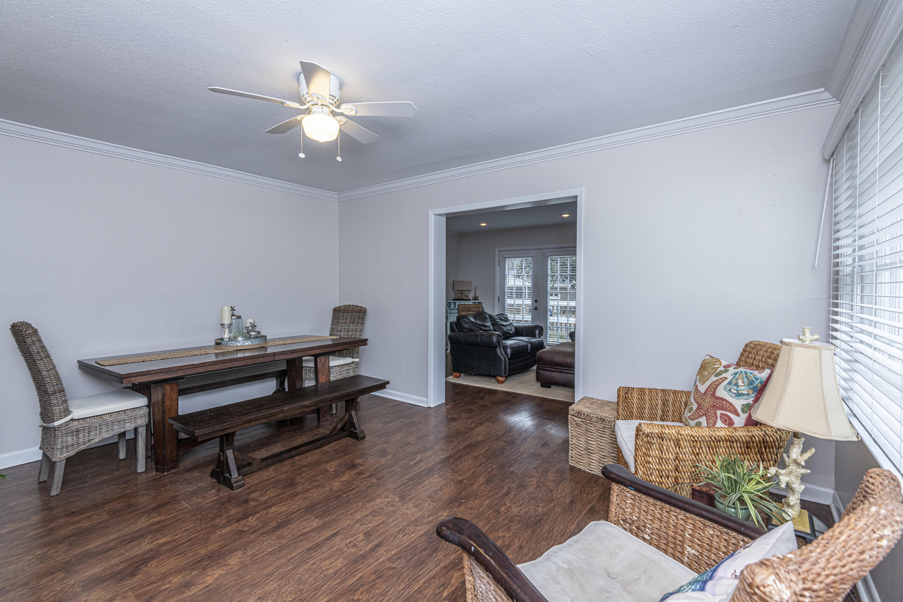 1639 Dogwood Road Charleston, SC 29414 - Photo 7 of 34 8-Front Dining Living