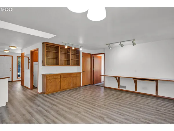 $585,000 | 5603 Friendly Acres Road, Florence, OR 97439