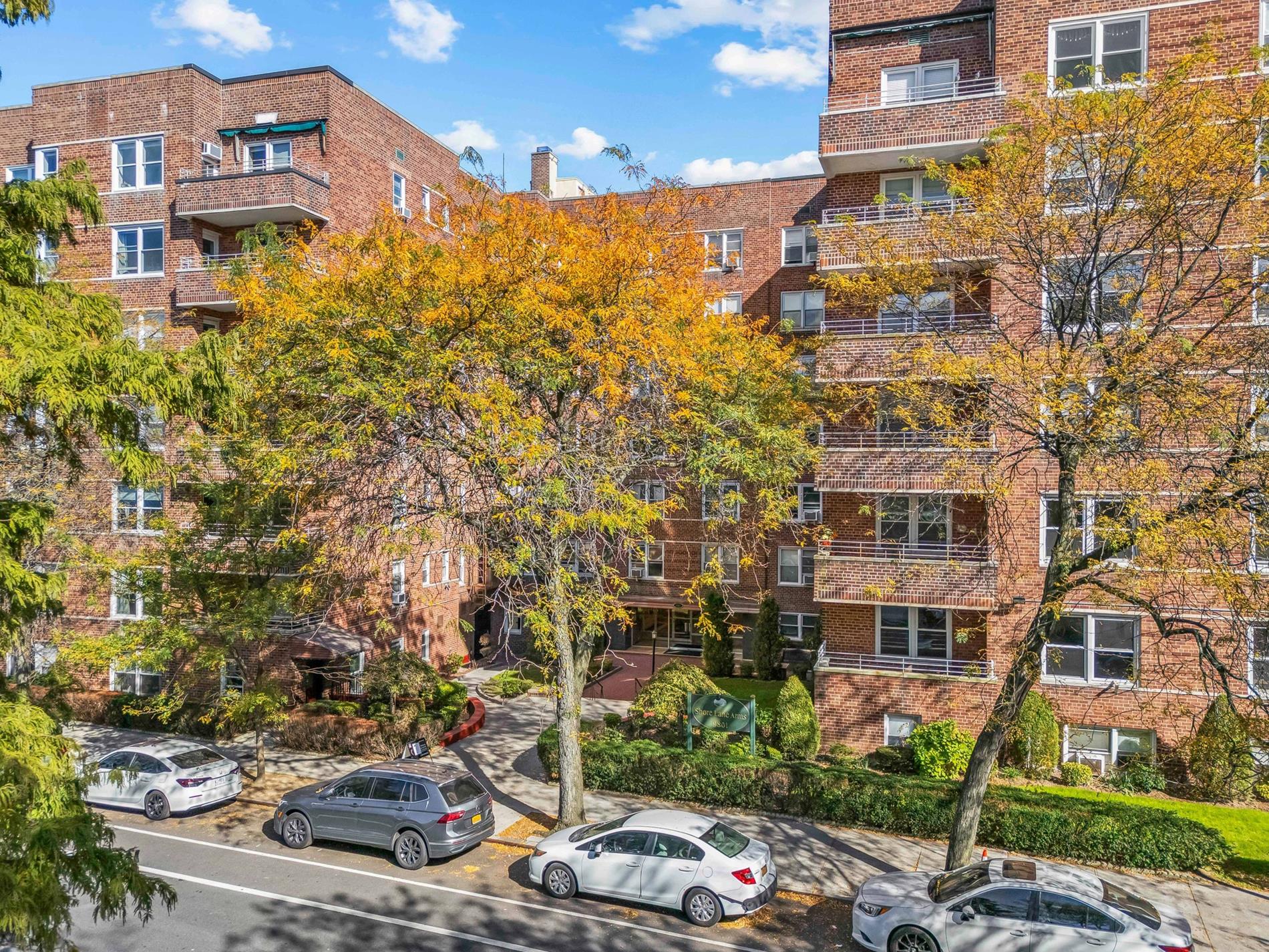 9801 Shore Road, Unit 1J Brooklyn, NY 11209 - Photo 2 of 20 Building Views