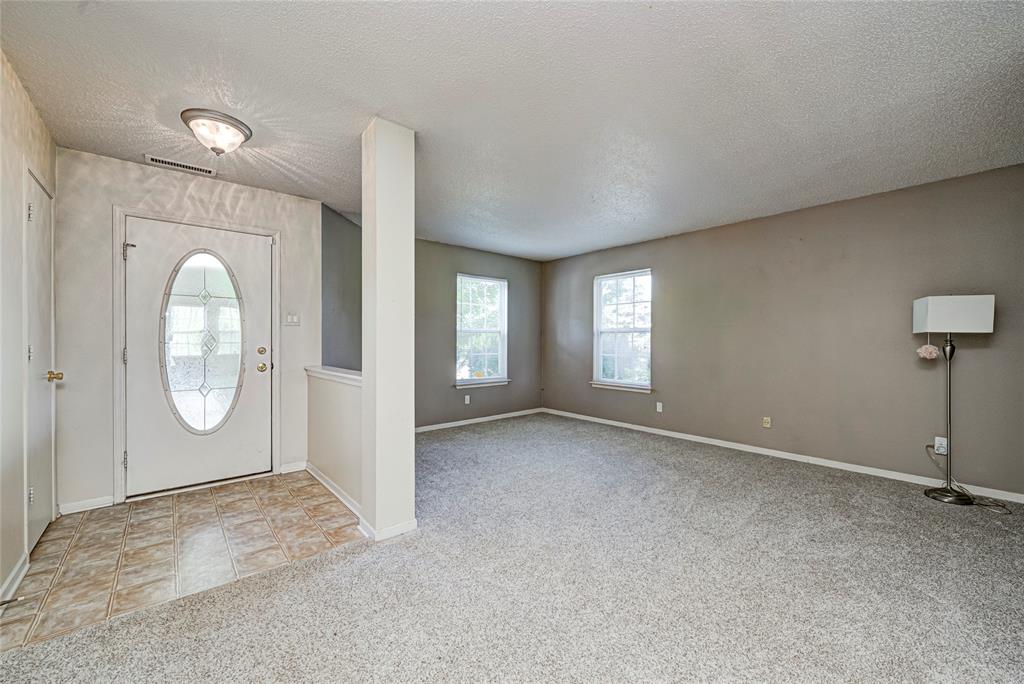 6930 Merritt Ridge Way Avon, IN 46123 - Photo 2 of 30