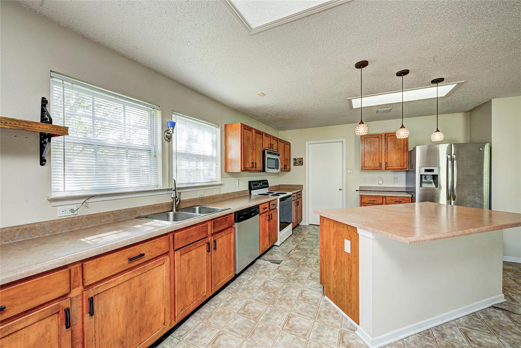 6930 Merritt Ridge Way Avon, IN 46123 - Photo 9 of 30