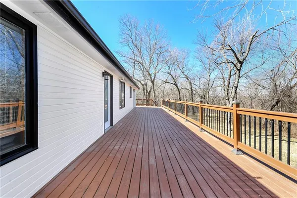$625,000 | 19750 Stranger Road, Leavenworth, KS 66048