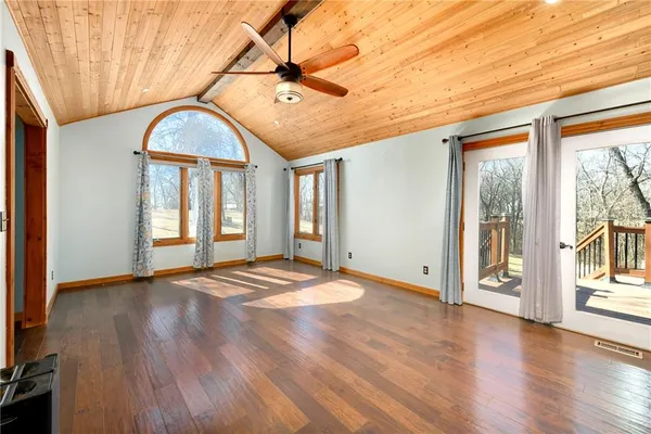 $625,000 | 19750 Stranger Road, Leavenworth, KS 66048