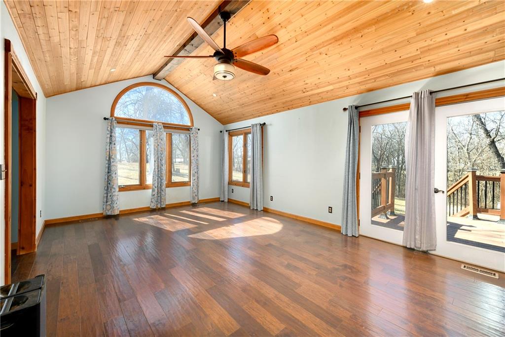 19750 Stranger Road Leavenworth, KS 66048 - Photo 27 of 68