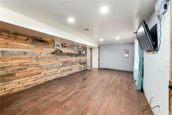 $625,000 | 19750 Stranger Road, Leavenworth, KS 66048