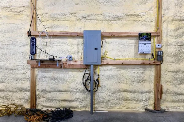 $625,000 | 19750 Stranger Road, Leavenworth, KS 66048