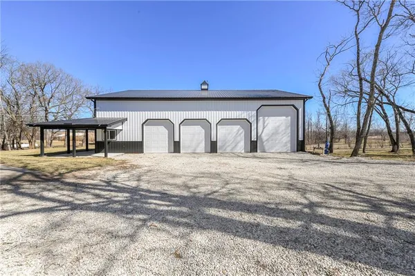 $625,000 | 19750 Stranger Road, Leavenworth, KS 66048