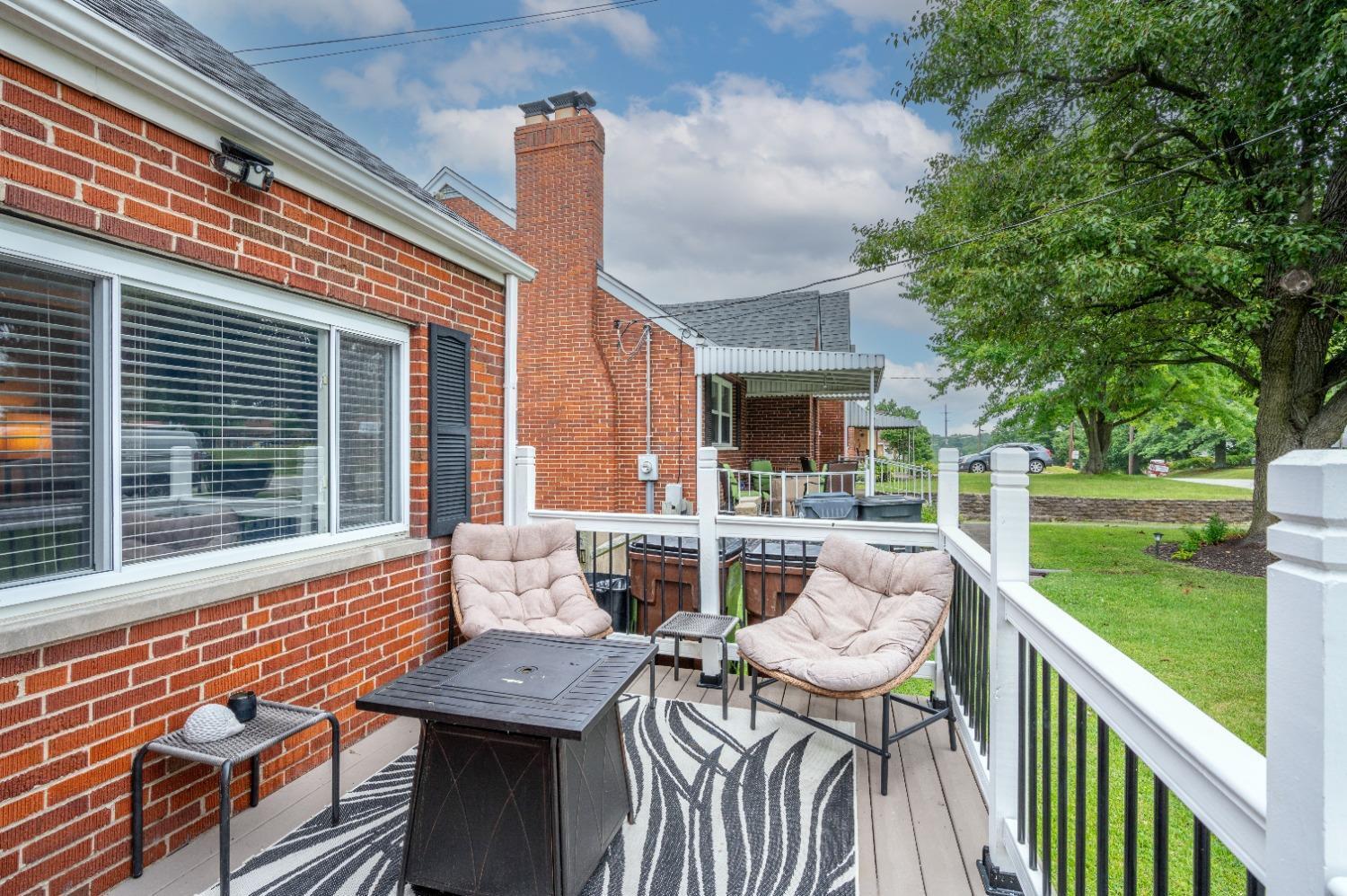 703 Anderson Ferry Road Cincinnati, OH 45238 - Photo 5 of 37
