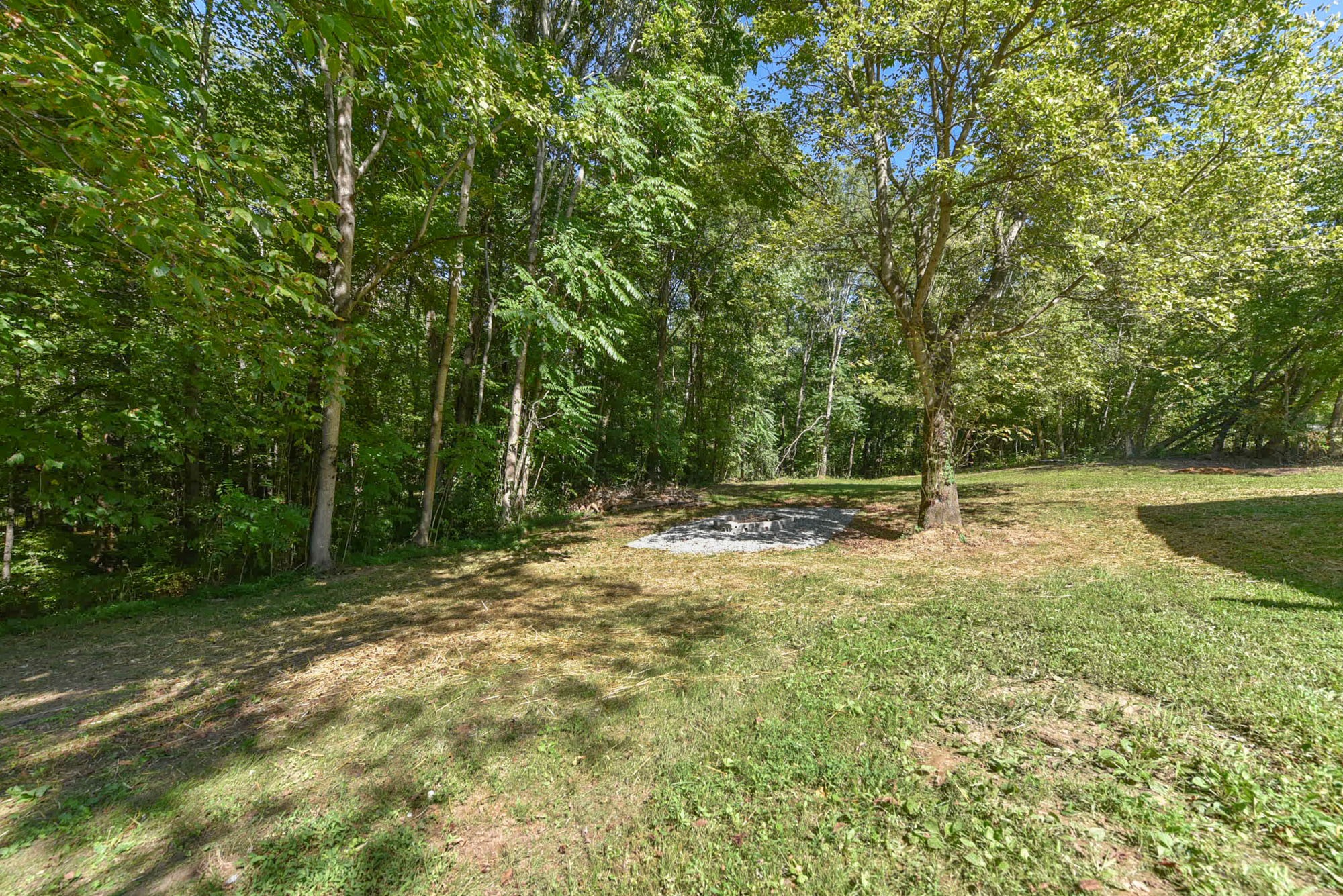 225 Sandy Point Road Camden, TN 38320 - Photo 30 of 33 Gallery Image 30