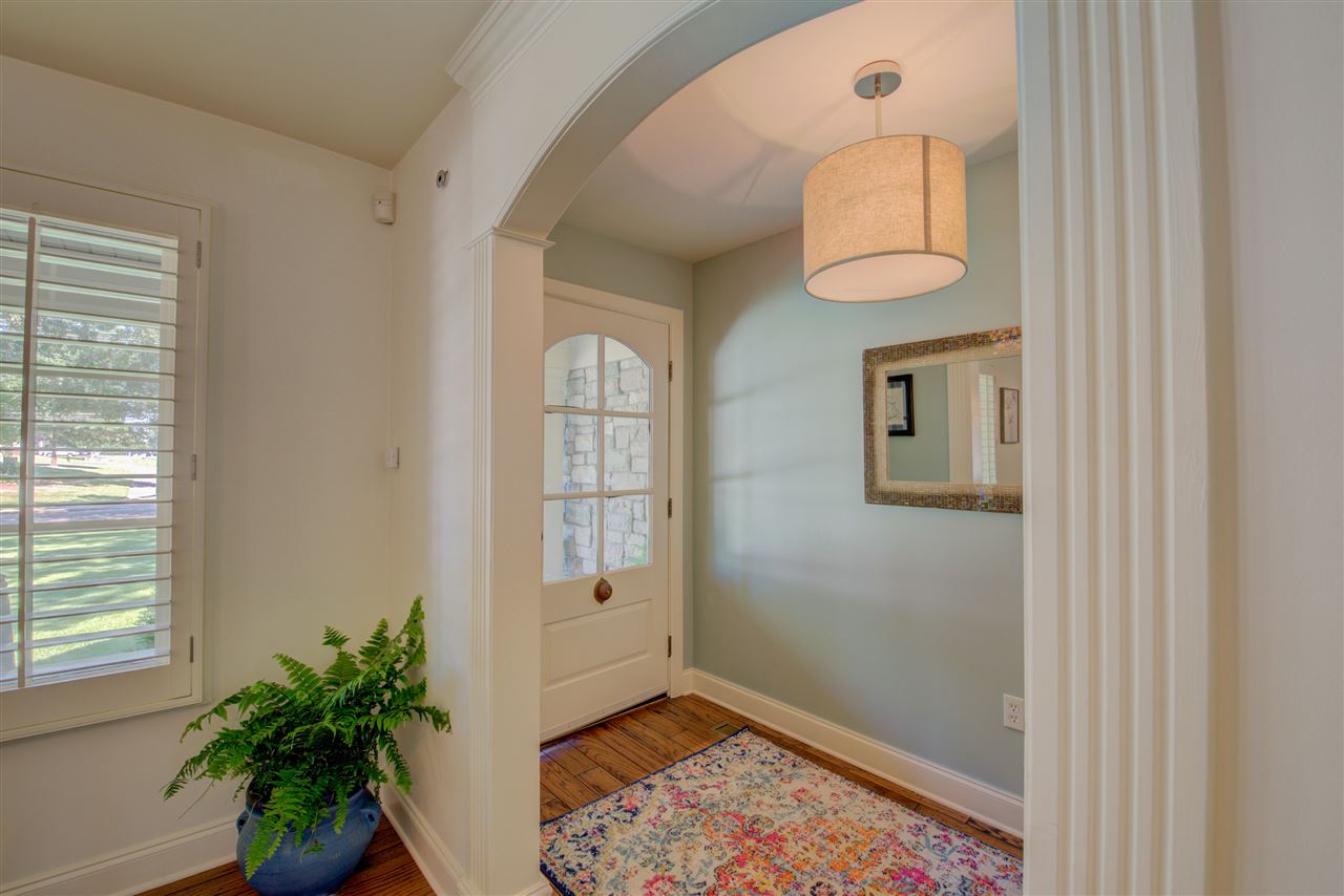 565 Peterson Lake Road Collierville, TN 38017 - Photo 4 of 25 Gallery Image 4