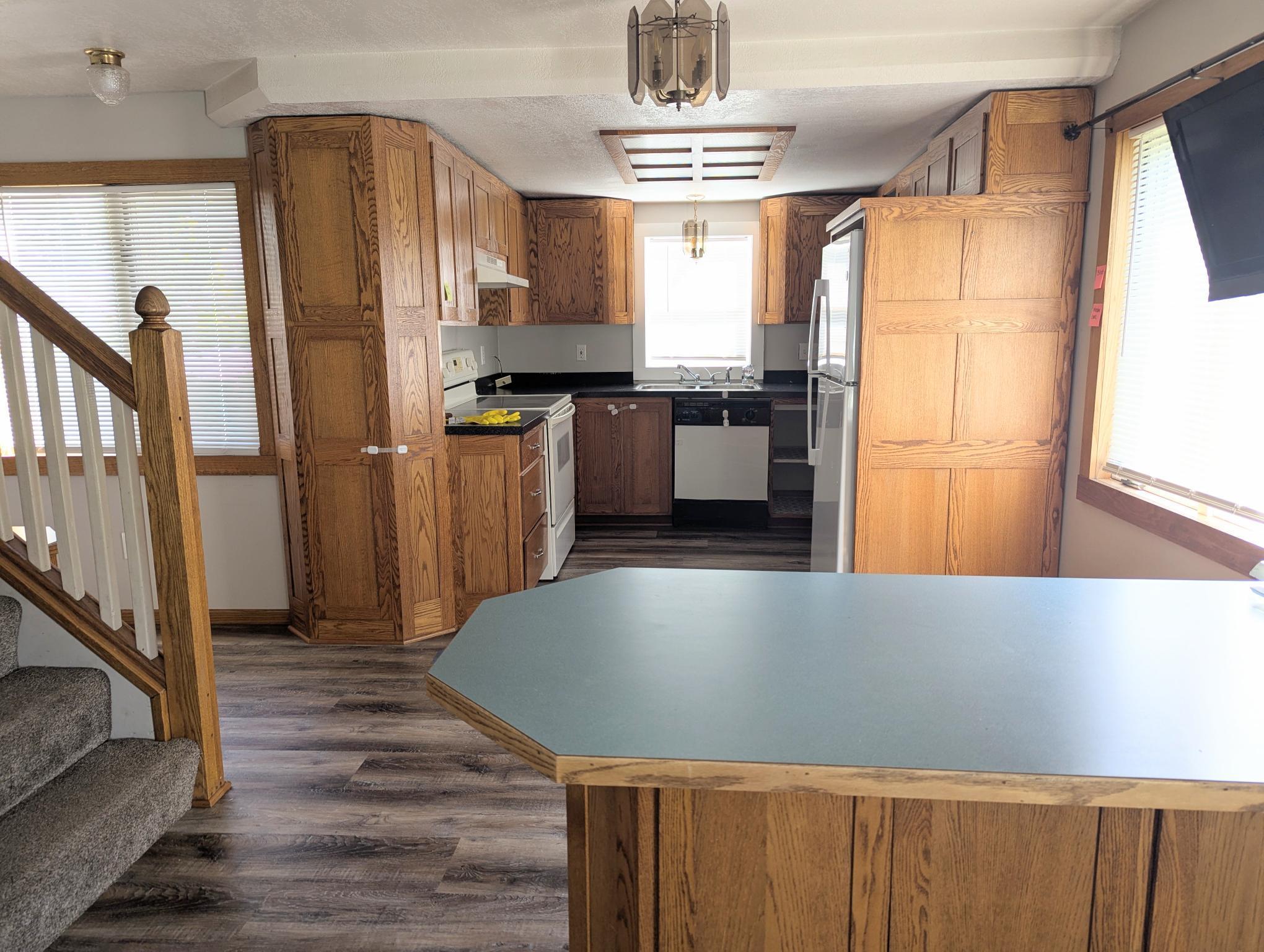907 2nd Avenue Northwest Faribault, MN 55021 - Photo 2 of 17