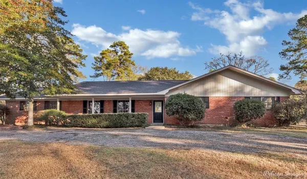 $265,000 | 618 East Vinnie Street, Plain Dealing, LA 71064