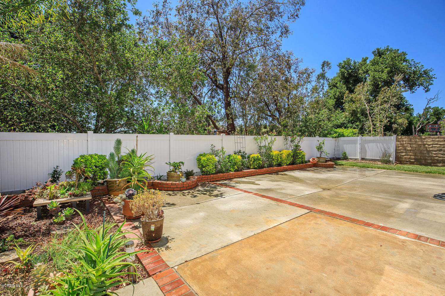 15334 Rains Court Moorpark, CA 93021 - Photo 29 of 37 15334 Rains Ct Moorpark CA-large-029-037