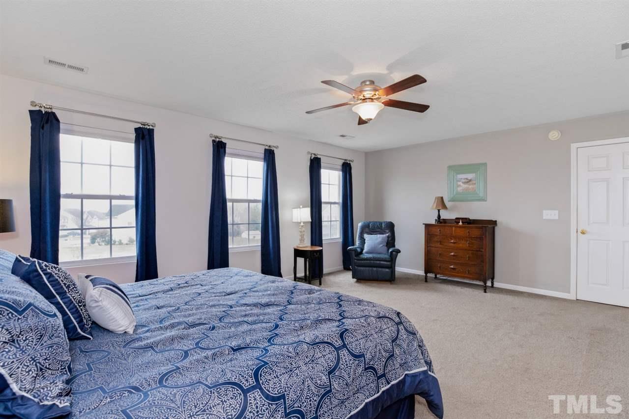 808 Stackhurst Way Wake Forest, NC 27587 - Photo 15 of 30 Gallery Image 15
