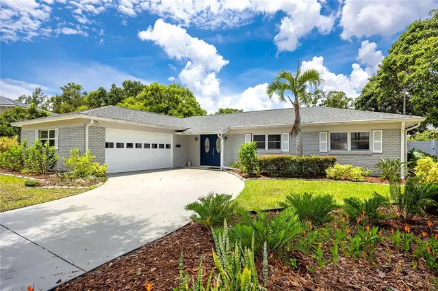 $3,300 | 10504 Lacera Drive, Tampa, FL 33618