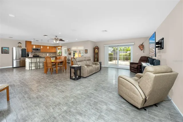 $3,300 | 10504 Lacera Drive, Tampa, FL 33618