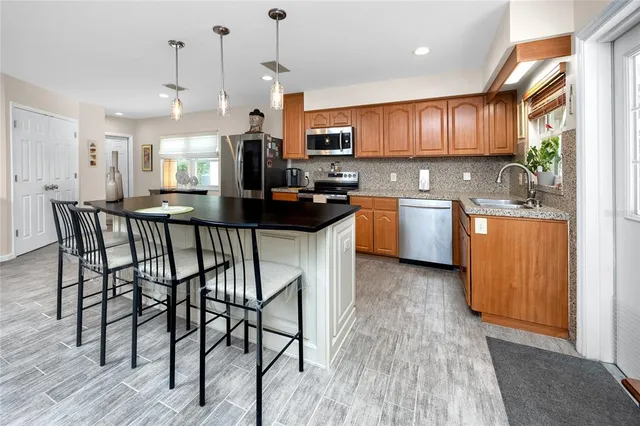 $3,300 | 10504 Lacera Drive, Tampa, FL 33618