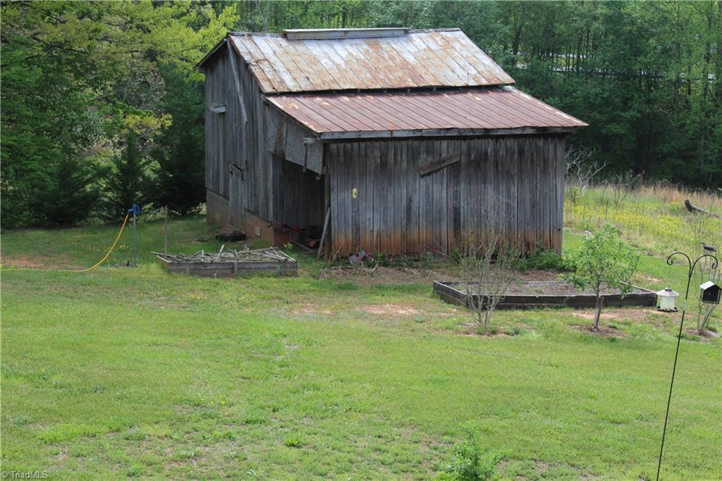 187 Casstevens Road Mount Airy, NC 27030 - Photo 19 of 27 Gallery Image 19