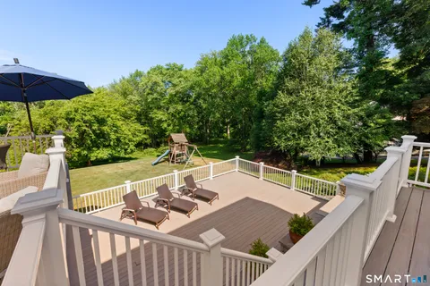 $1,995,000 | 2444 Bronson Road, Fairfield, CT 06824