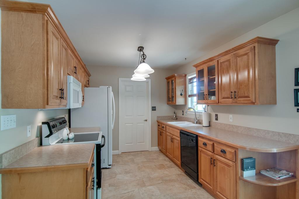 288 Baker Road Dickson, TN 37055 - Photo 6 of 15