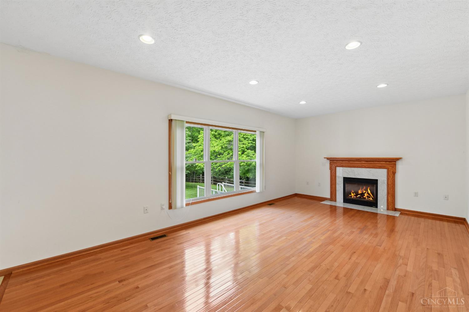 1109 Asbury Road Cincinnati, OH 45255 - Photo 27 of 69