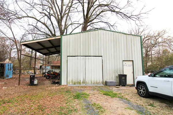 $80,000 | 204 Roosevelt, Hooks, TX 75561