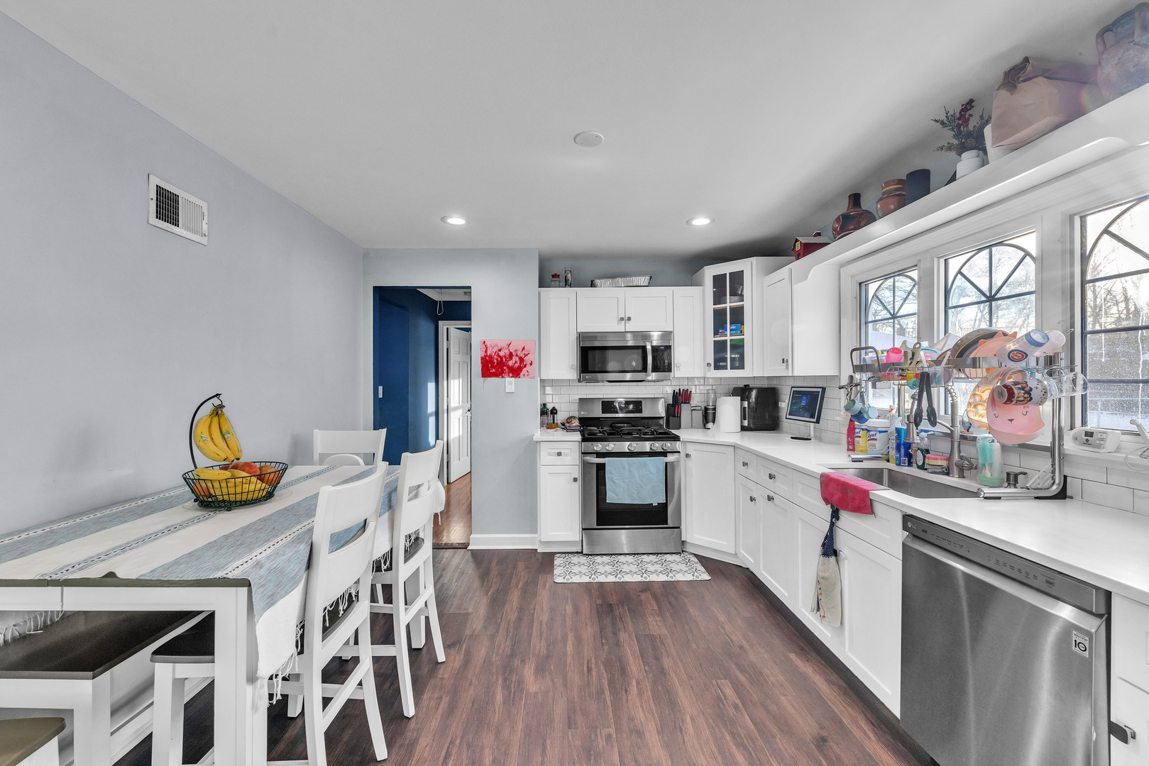 8014 Mobile Avenue Burbank, IL 60459 - Photo 8 of 24