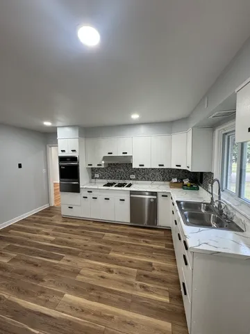 $3,250 | 1136 Laurel Lane, Naperville, IL 60540