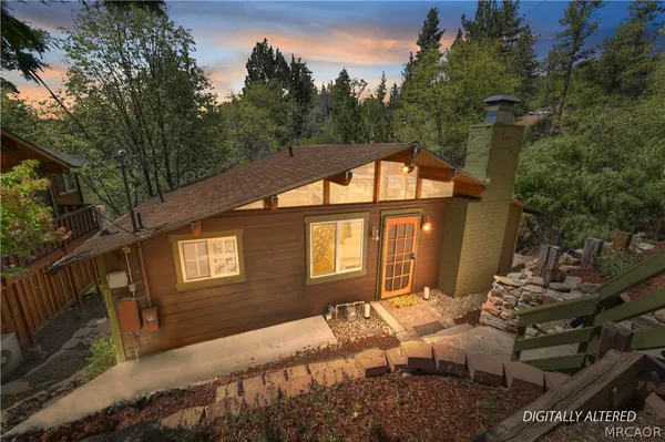 $324,000 | 1132 Crags Lane, Fawnskin, CA 92333