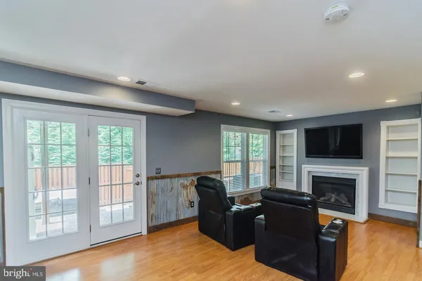 $3,900 | 4682 Helen Winter Terrace, Alexandria, VA 22312