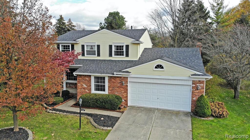 978 Dahlia Lane Rochester Hills, MI 48307 - Photo 1 of 24