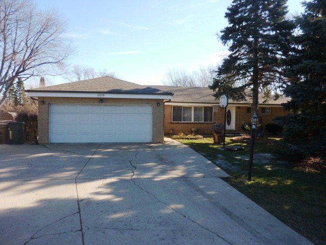 109 North Wolf Road Prospect Heights, IL 60070 - Photo 1 of 19 Gallery Image 1