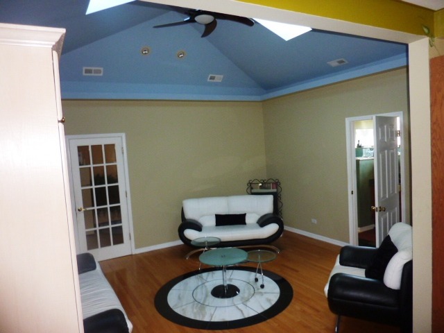 109 North Wolf Road Prospect Heights, IL 60070 - Photo 4 of 19 Gallery Image 4