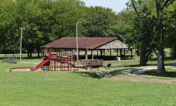 $429,990 | 600 Sun Bear Ln Mount, Mount Pleasant, TN 38474