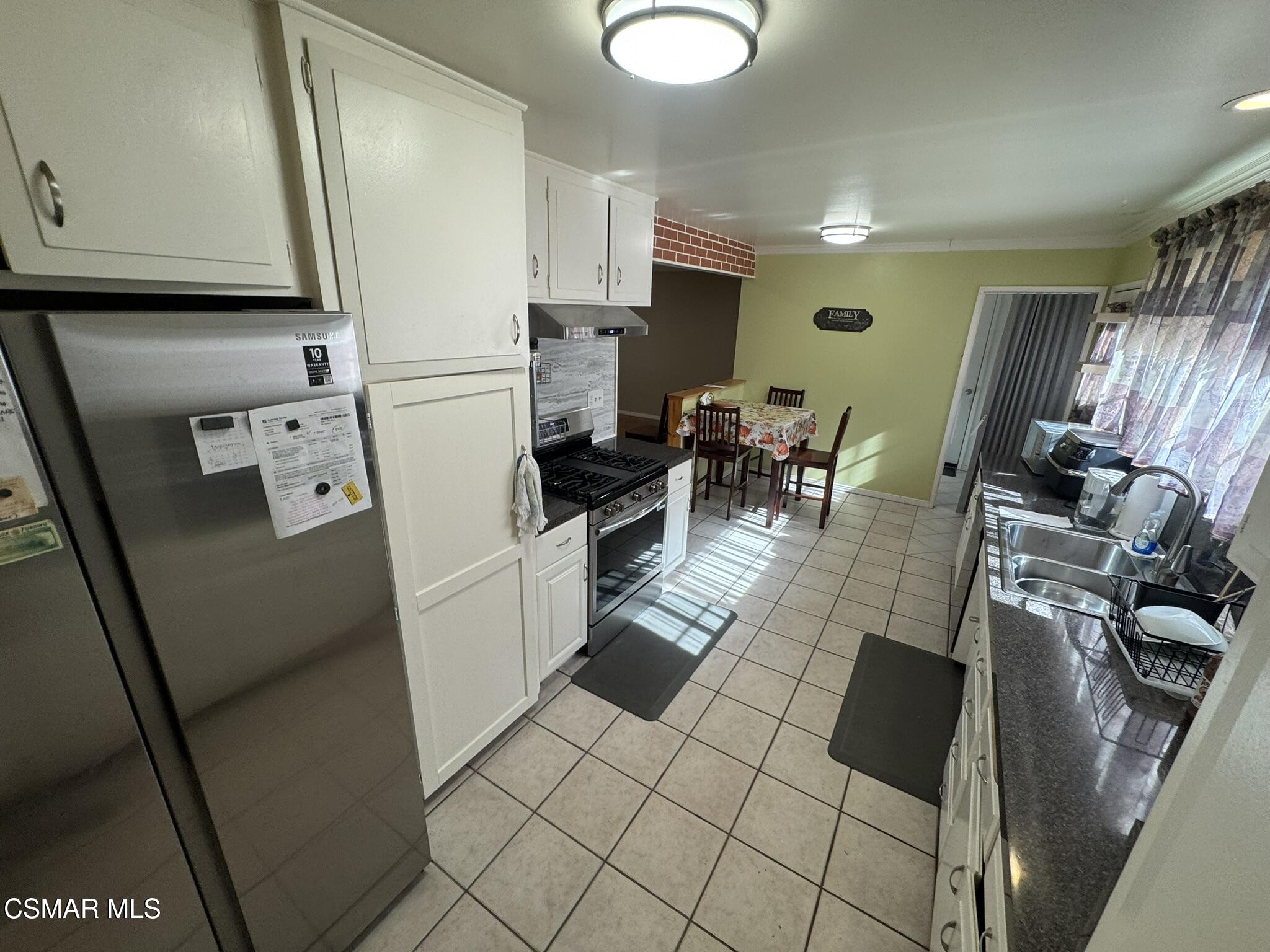 2299 Keystone Street Simi Valley, CA 93063 - Photo 14 of 24 IMG_7290